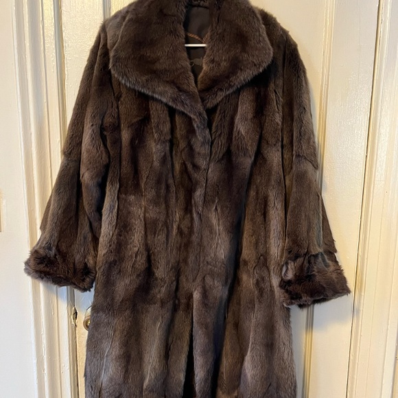 Genuine fur coat - Picture 3 of 8